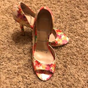 Floral pumps